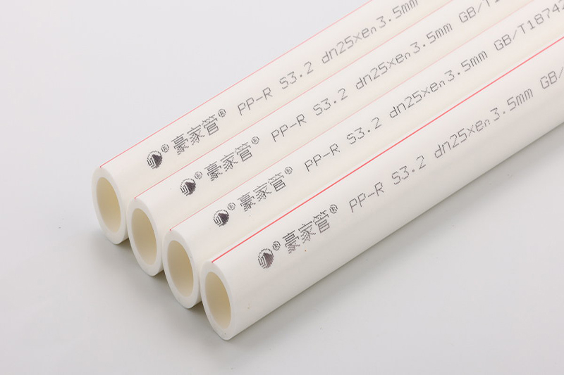 太陽能水管用什么材質(zhì)好？