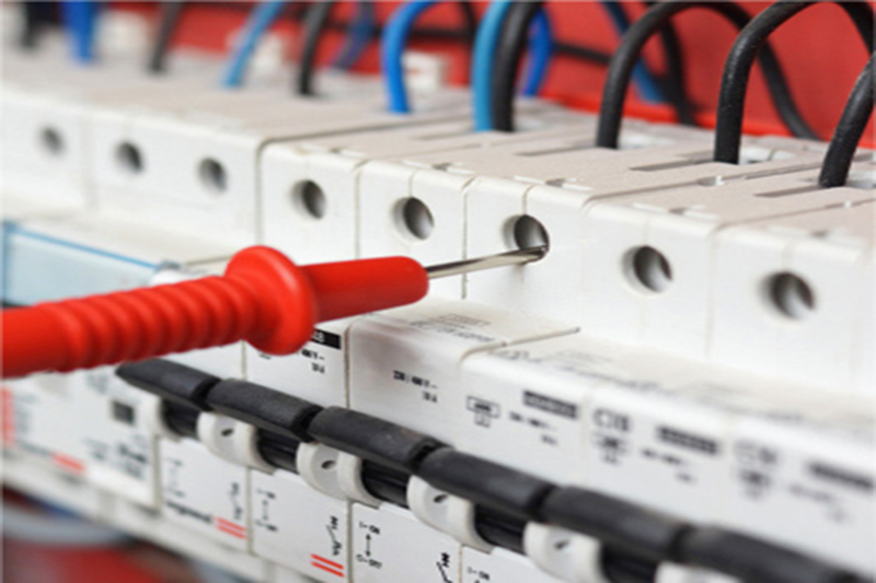 紅黃藍(lán)三根電線怎么接？